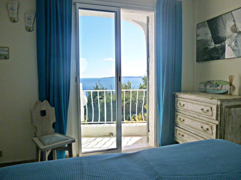 photo 14 Location entre particuliers Les Issambres villa Provence-Alpes-Cte d'Azur Var chambre 2