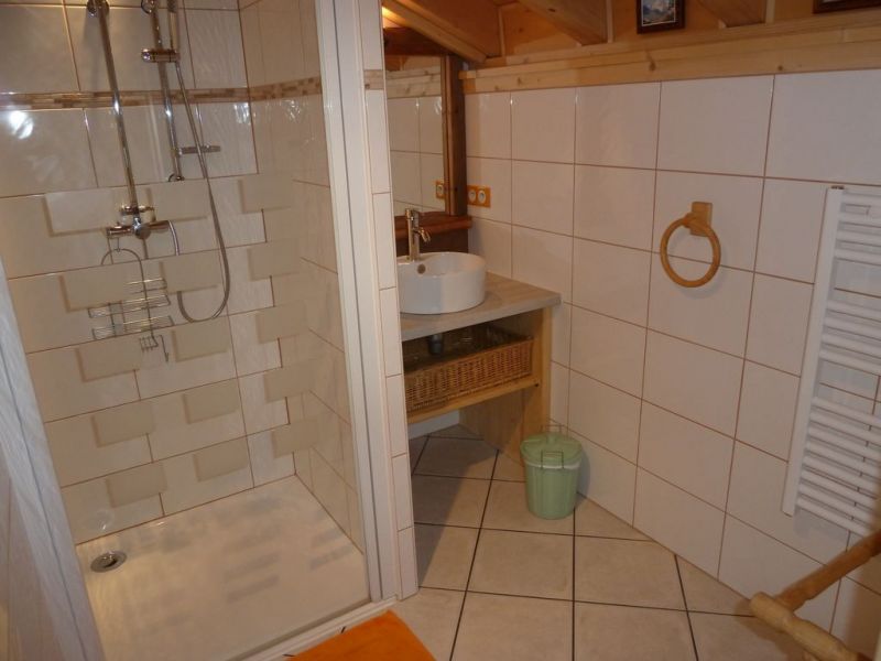 photo 11 Location entre particuliers Tignes chalet Rhne-Alpes Savoie salle de bain 2