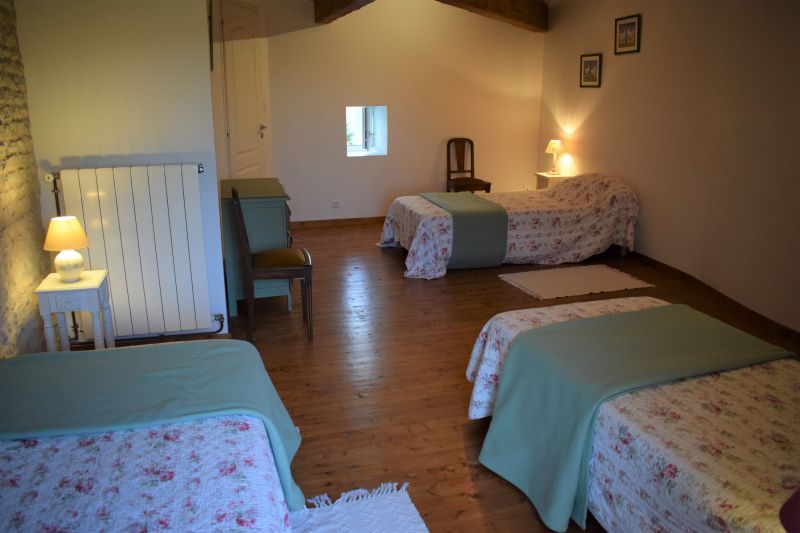 photo 19 Location entre particuliers La Rochelle gite Poitou-Charentes Charente-Maritime chambre 2