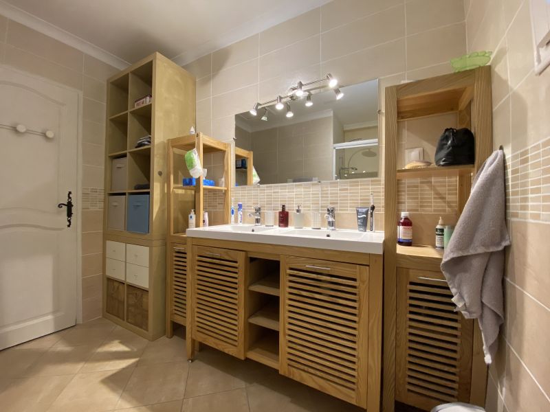 photo 15 Location entre particuliers Uzs maison Languedoc-Roussillon Gard salle de bain