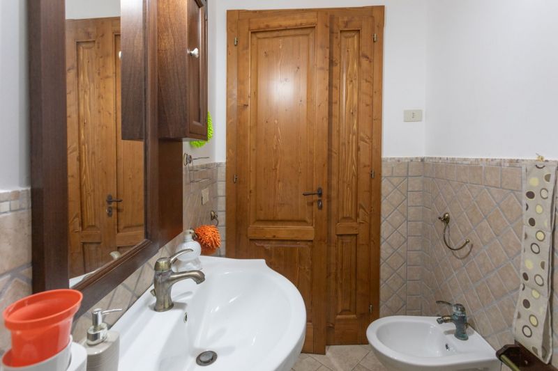 photo 23 Location entre particuliers  villa Pouilles Lecce (province de) salle de bain 1
