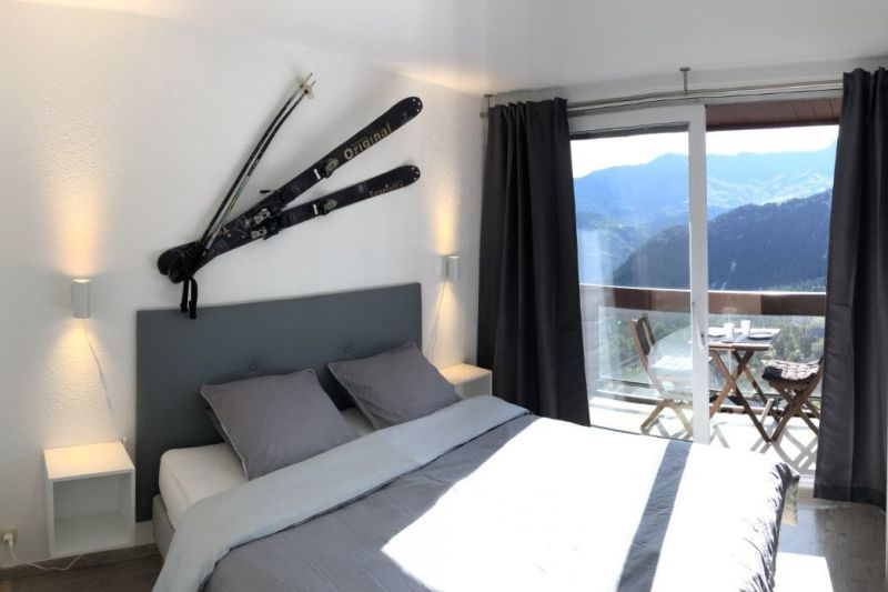 photo 0 Location entre particuliers Le Corbier appartement Rhne-Alpes Savoie chambre 1