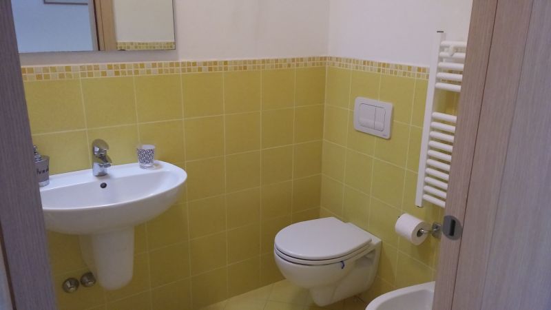 photo 20 Location entre particuliers Imperia appartement Ligurie Imperia (province d') salle de bain 1