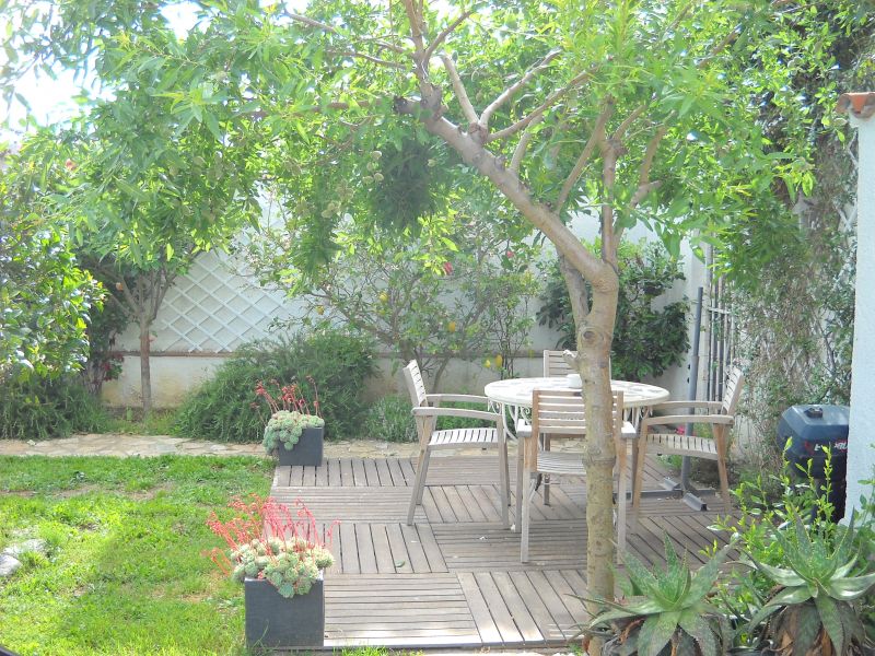 photo 0 Location entre particuliers Empuriabrava appartement Catalogne Grone (province de) Jardin