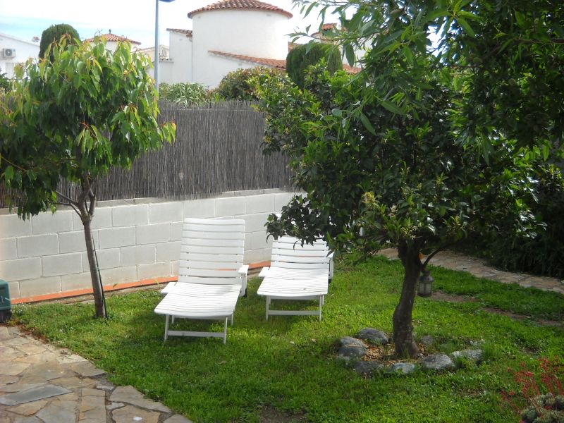 photo 3 Location entre particuliers Empuriabrava appartement Catalogne Grone (province de)