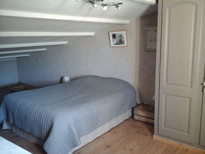 photo 2 Location entre particuliers Le Thoronet maison Provence-Alpes-Cte d'Azur Var chambre 1