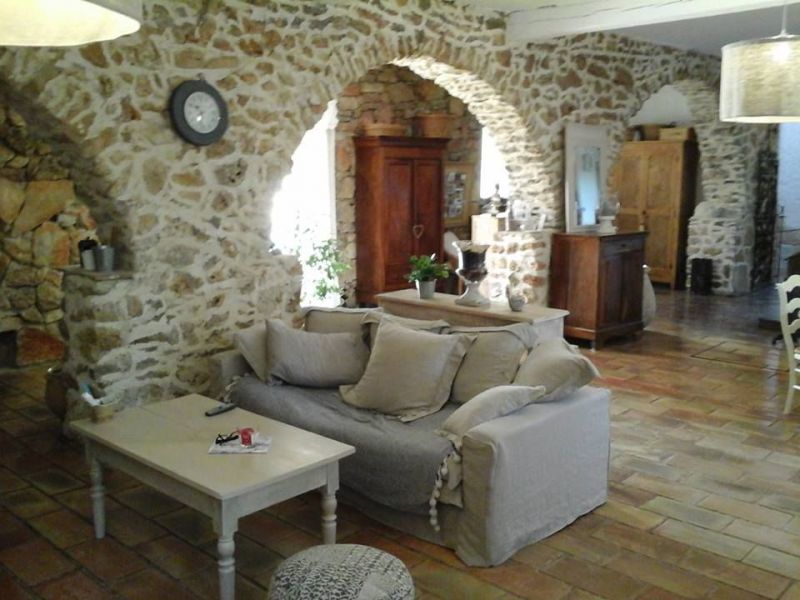 photo 18 Location entre particuliers Le Thoronet maison Provence-Alpes-Cte d'Azur Var Sjour