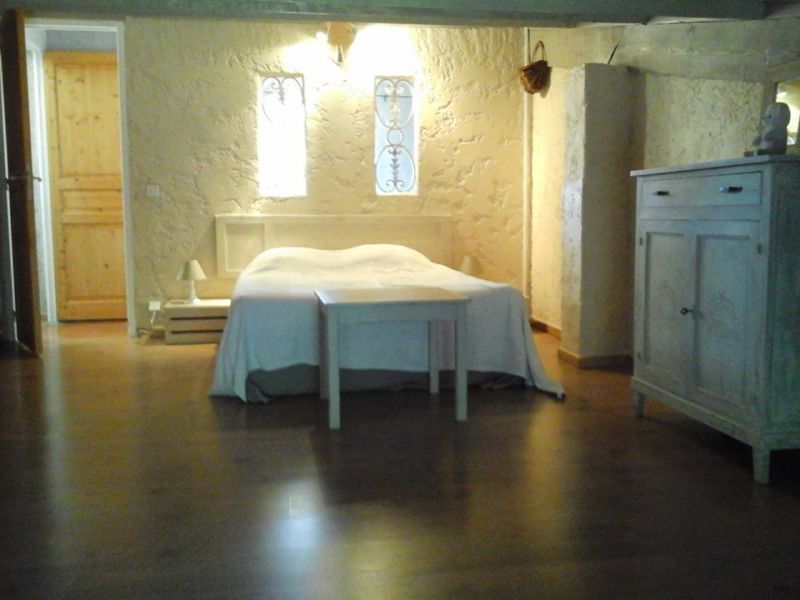 photo 5 Location entre particuliers Le Thoronet maison Provence-Alpes-Cte d'Azur Var chambre 2