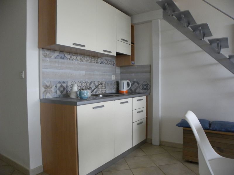 photo 16 Location entre particuliers Lumio appartement Corse Haute-Corse Coin cuisine