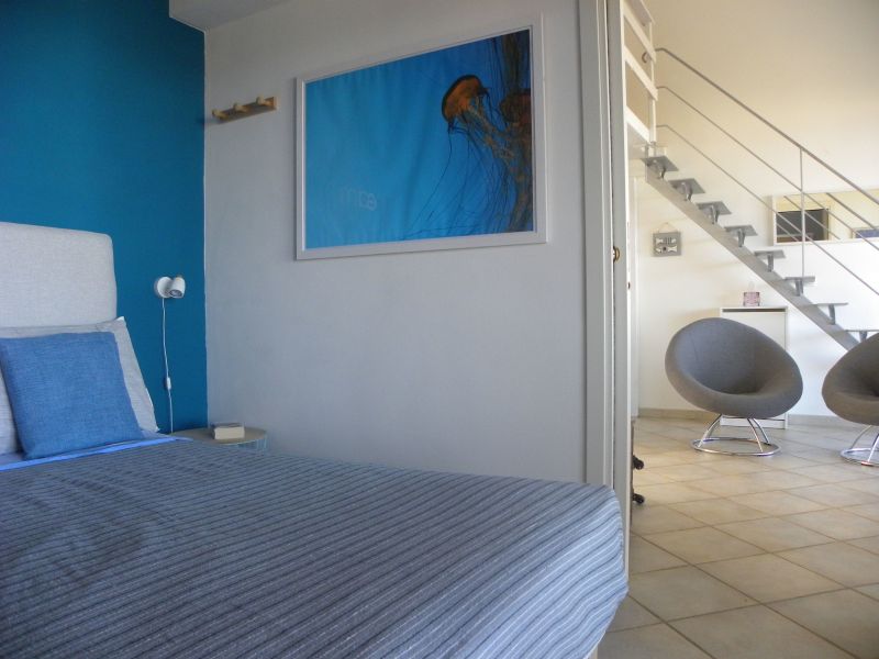 photo 23 Location entre particuliers Lumio appartement Corse Haute-Corse chambre