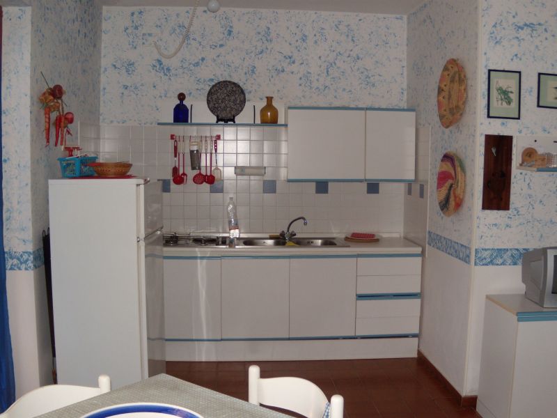 photo 9 Location entre particuliers Stintino appartement Sardaigne Sassari (province de) Coin cuisine