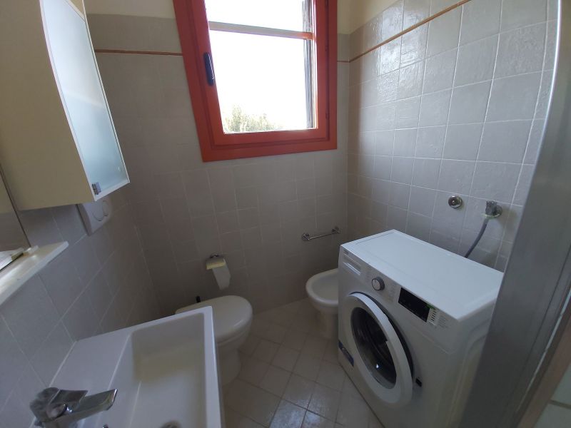 photo 16 Location entre particuliers San Vincenzo appartement   salle de bain 2