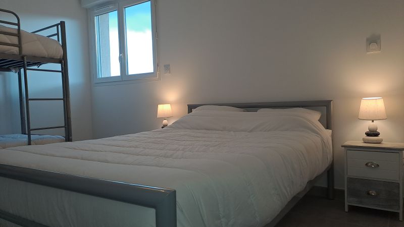 photo 2 Location entre particuliers Ile Rousse appartement Corse Haute-Corse chambre 1