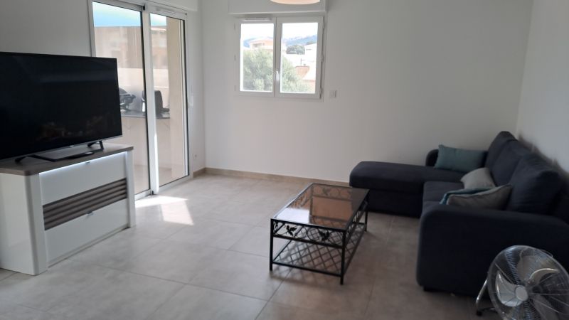 photo 7 Location entre particuliers Ile Rousse appartement Corse Haute-Corse Salon