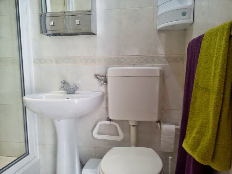 photo 10 Location entre particuliers Sesimbra appartement Grand Lisbonne et Setbal Setbal salle de bain
