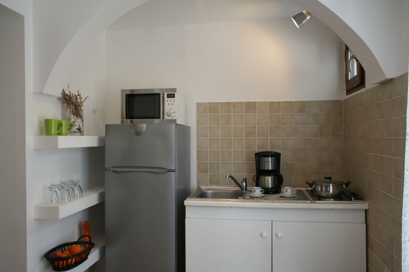 photo 18 Location entre particuliers Hyres appartement Provence-Alpes-Cte d'Azur Var Coin cuisine