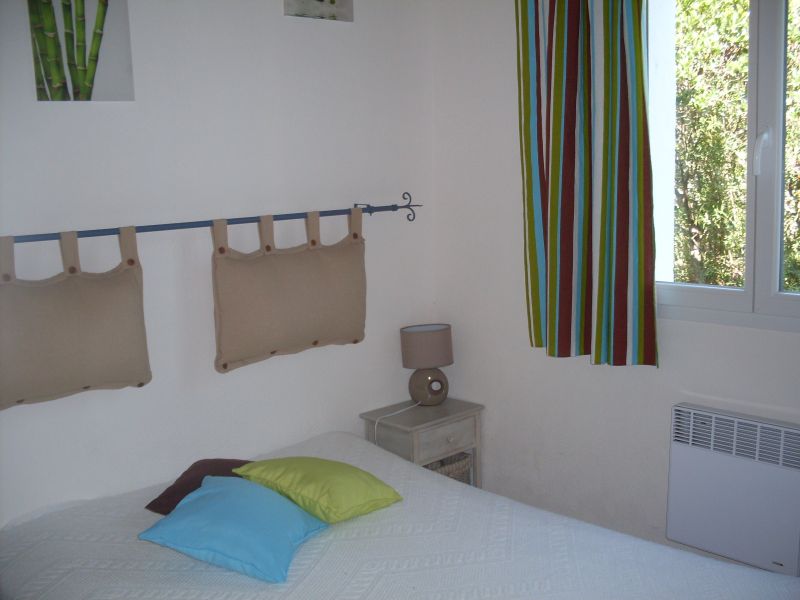 photo 9 Location entre particuliers Solenzara villa Corse Corse du Sud chambre 1