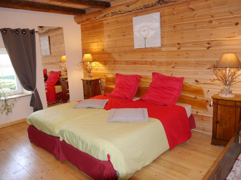 photo 13 Location entre particuliers pinal maison Lorraine Vosges chambre 3