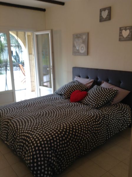 photo 3 Location entre particuliers Grasse villa Provence-Alpes-Cte d'Azur Alpes-Maritimes chambre 1