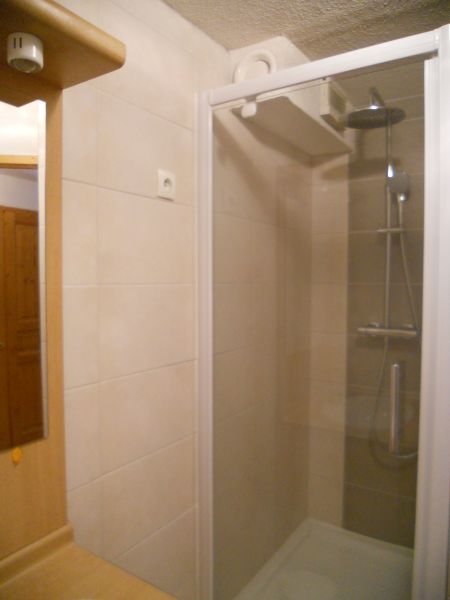 photo 8 Location entre particuliers Les 2 Alpes appartement Rhne-Alpes Isre salle de bain