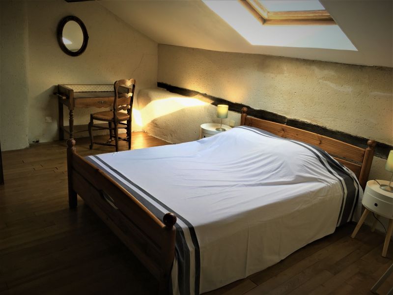 photo 5 Location entre particuliers Monpazier studio Aquitaine Dordogne chambre