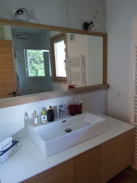 photo 16 Location entre particuliers Saint Gervais Mont-Blanc appartement Rhne-Alpes Haute-Savoie salle de bain