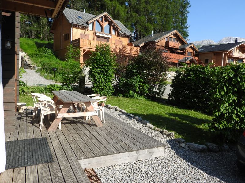 photo 19 Location entre particuliers La joue du Loup chalet Provence-Alpes-Cte d'Azur Hautes-Alpes Terrasse