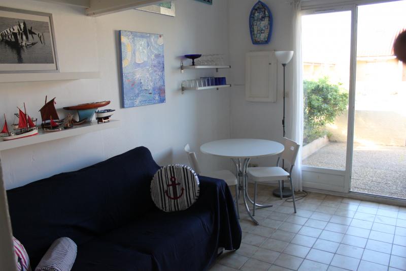 photo 7 Location entre particuliers Port Leucate studio Languedoc-Roussillon Aude Salon