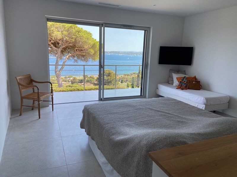 photo 12 Location entre particuliers Sainte Maxime villa Provence-Alpes-Cte d'Azur Var chambre 1