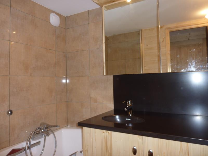 photo 11 Location entre particuliers Les Menuires appartement Rhne-Alpes Savoie salle de bain