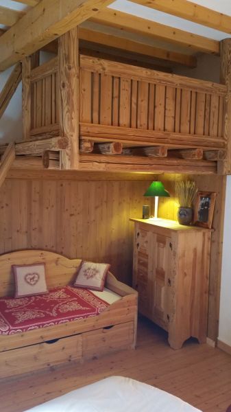 photo 8 Location entre particuliers Mribel chalet Rhne-Alpes Savoie chambre 1