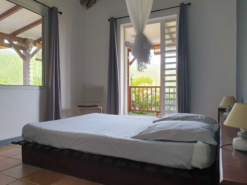 photo 7 Location entre particuliers Vieux-habitants gite Basse Terre  chambre 2