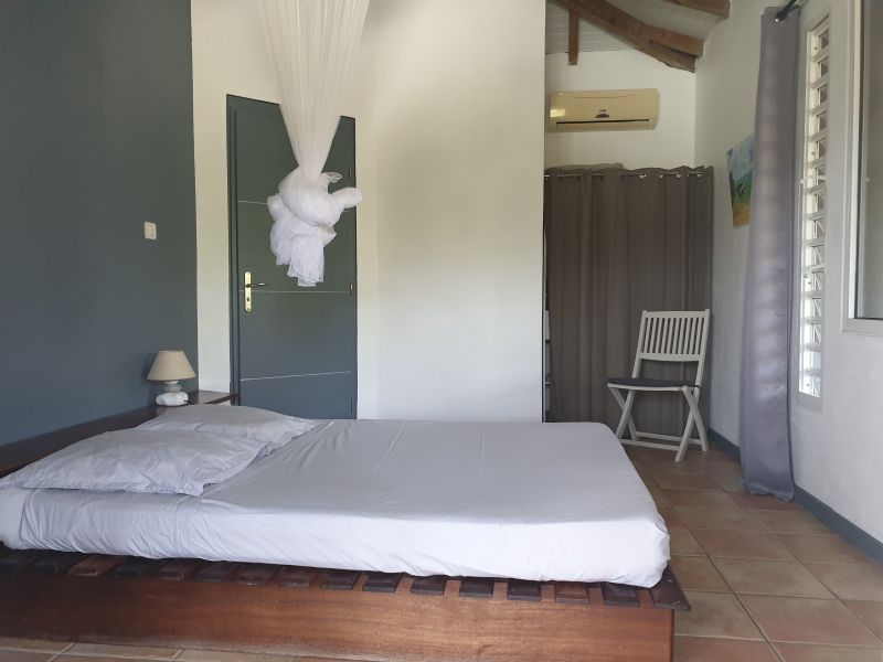 photo 9 Location entre particuliers Vieux-habitants gite Basse Terre  chambre 2