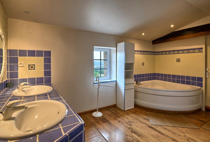 photo 18 Location entre particuliers Valence gite Rhne-Alpes Drme salle de bain