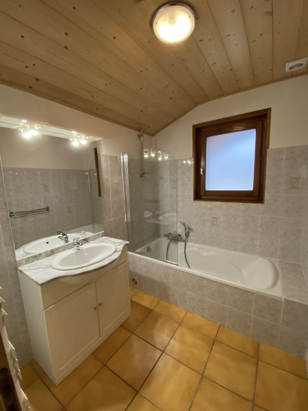 photo 10 Location entre particuliers Morzine appartement Rhne-Alpes Haute-Savoie salle de bain