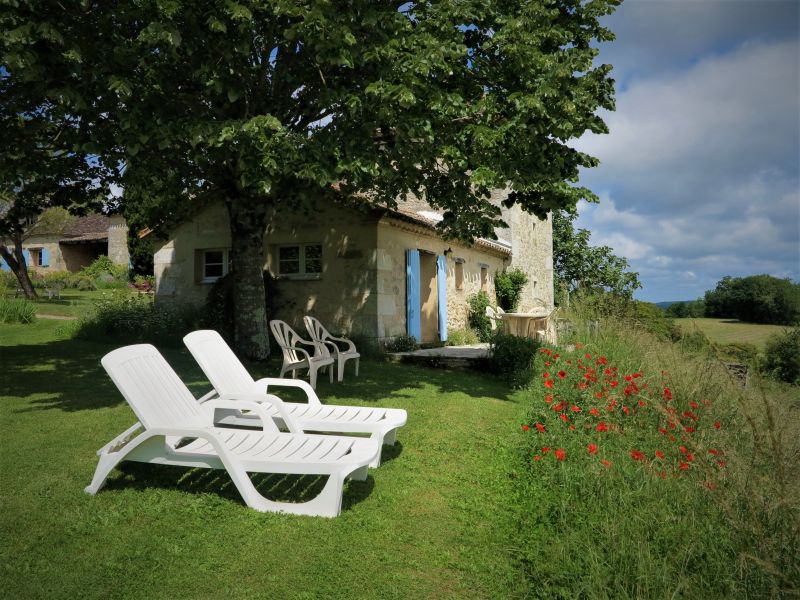 photo 5 Location entre particuliers Monpazier gite Aquitaine Dordogne Terrasse