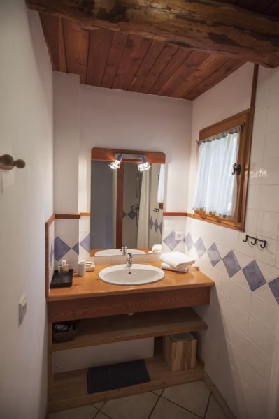 photo 12 Location entre particuliers Serre Chevalier chalet Provence-Alpes-Cte d'Azur Hautes-Alpes salle de bain 1