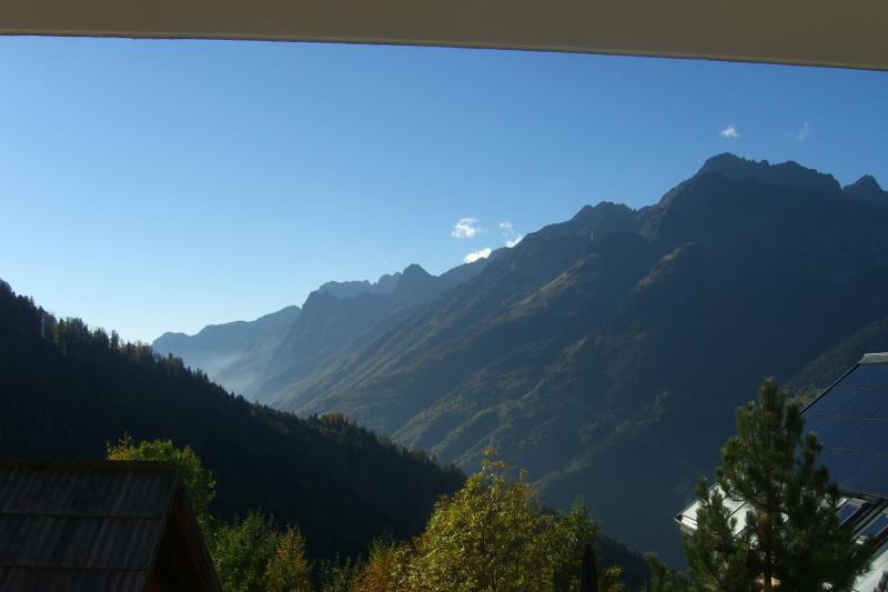 photo 13 Location entre particuliers Oz en Oisans appartement Rhne-Alpes Isre Vue du balcon