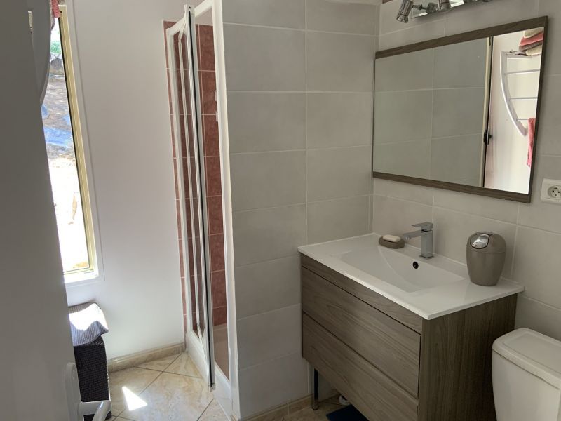 photo 12 Location entre particuliers Calvi maison Corse Haute-Corse salle de bain