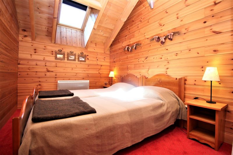 photo 15 Location entre particuliers Valfrjus chalet Rhne-Alpes Savoie chambre 4