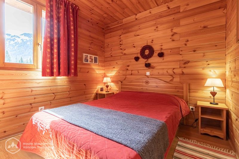 photo 7 Location entre particuliers Valfrjus chalet Rhne-Alpes Savoie chambre 2