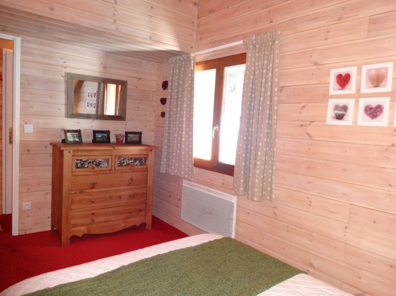 photo 7 Location entre particuliers Valfrjus chalet Rhne-Alpes Savoie chambre 6