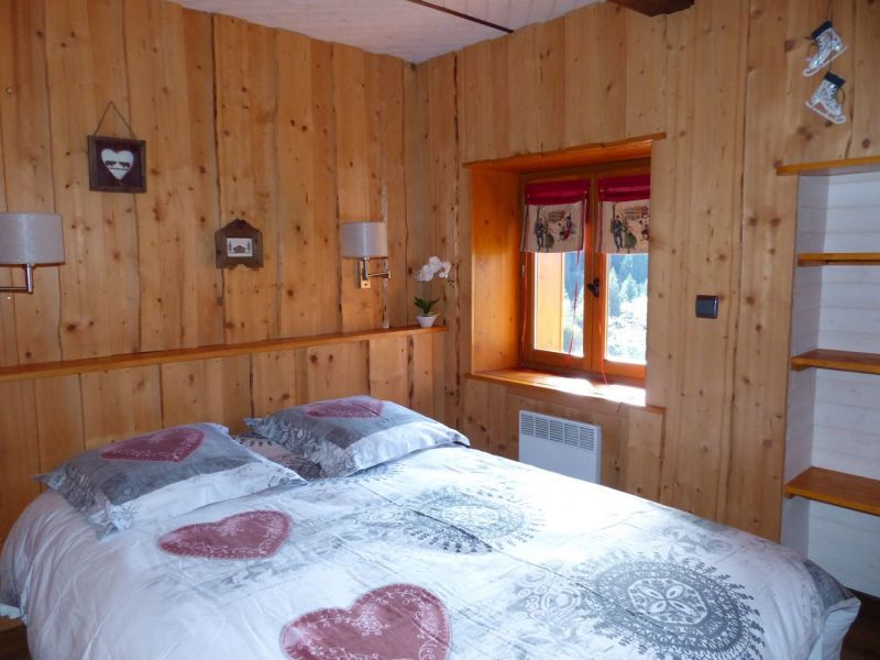 photo 6 Location entre particuliers Areches Beaufort chalet Rhne-Alpes Savoie chambre 1