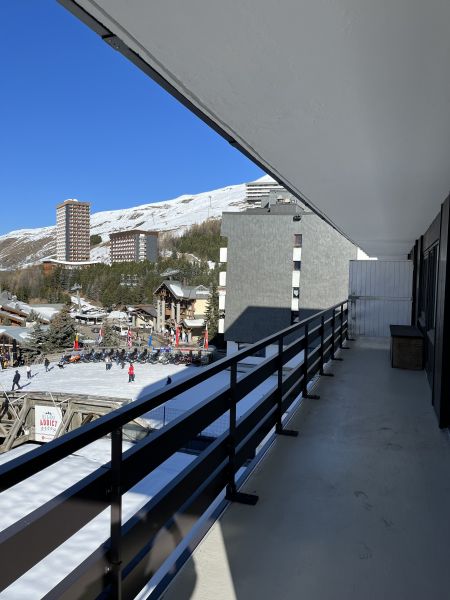 photo 3 Location entre particuliers Les Menuires appartement Rhne-Alpes Savoie Vue de la terrasse