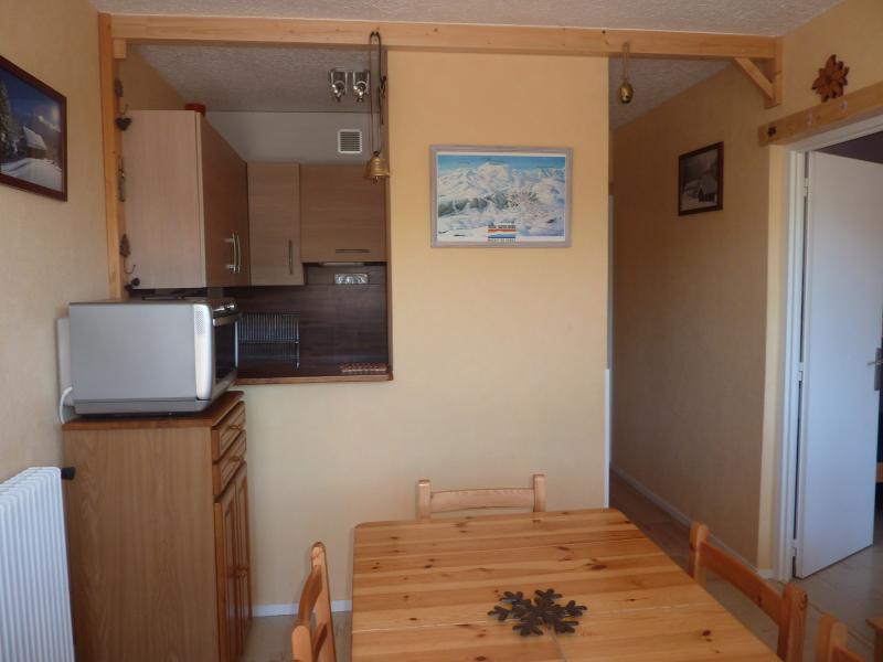 photo 3 Location entre particuliers Besse - Super Besse appartement Auvergne Puy-de-Dme Salle  manger