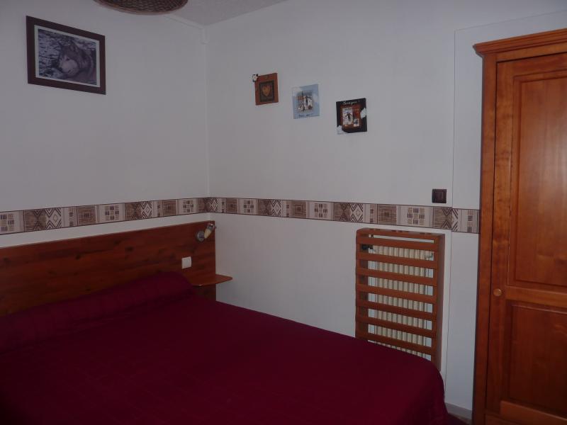 photo 9 Location entre particuliers Besse - Super Besse appartement Auvergne Puy-de-Dme chambre 2