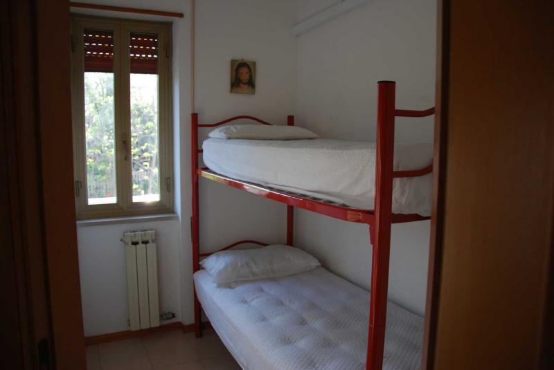 photo 8 Location entre particuliers Vasto appartement Abruzzes Chieti (province de) chambre