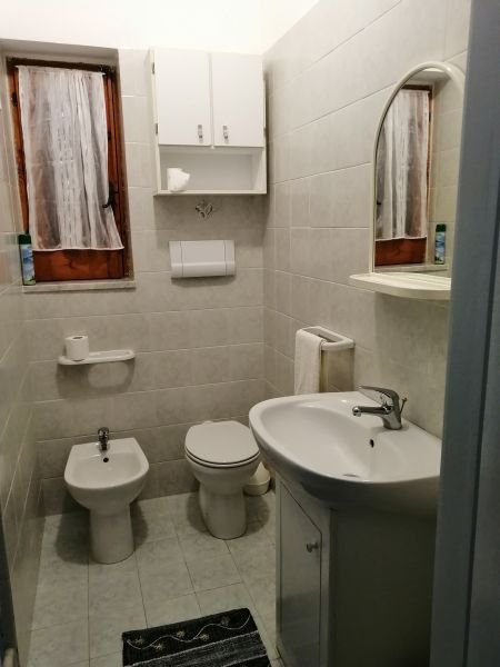 photo 14 Location entre particuliers Maratea maison Basilicate Potenza (province de) salle de bain 1