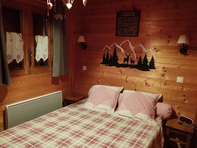 photo 6 Location entre particuliers Pralognan la Vanoise chalet Rhne-Alpes Savoie chambre 1