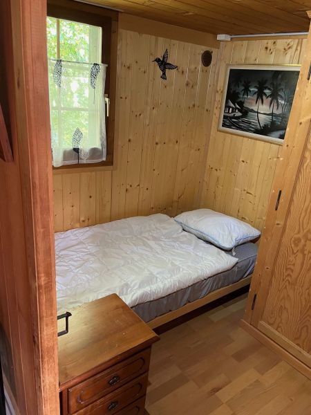 photo 8 Location entre particuliers Charmey chalet Fribourg  chambre 2